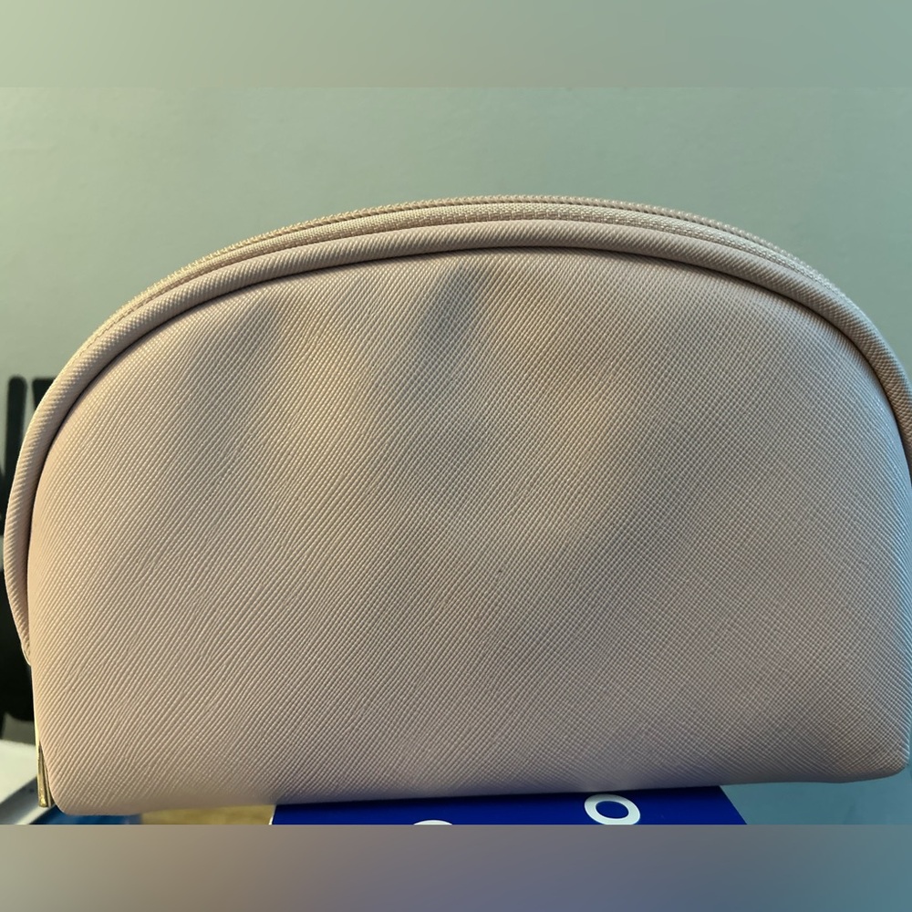 Elegant Beige Cosmetic Bag
